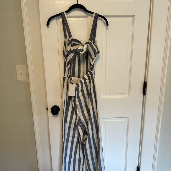J.O.A Striped Jumpsuit - Picture 4 of 6
